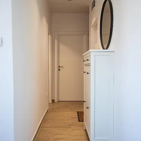 Sunny Nest Βελιγράδι